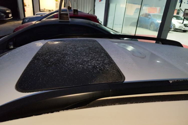 Used Kia KX Cross 2018 1.6L Automatic Dynamic Sunroof Version Roof