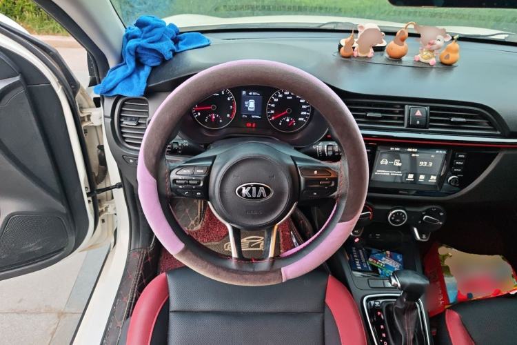 Used Kia KX Cross 2018 1.6L Automatic Dynamic Sunroof Version Steering Wheel