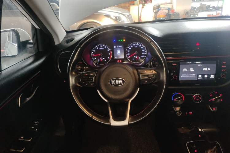 Used Kia KX Cross 2018 1.6L Automatic Dynamic Sunroof Version Steering Wheel