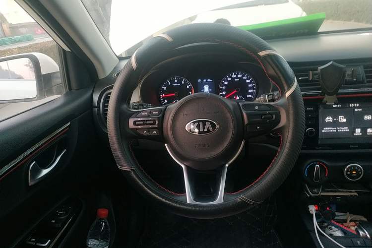 Used Kia KX Cross 2018 1.6L Automatic Dynamic Sunroof Version Steering Wheel