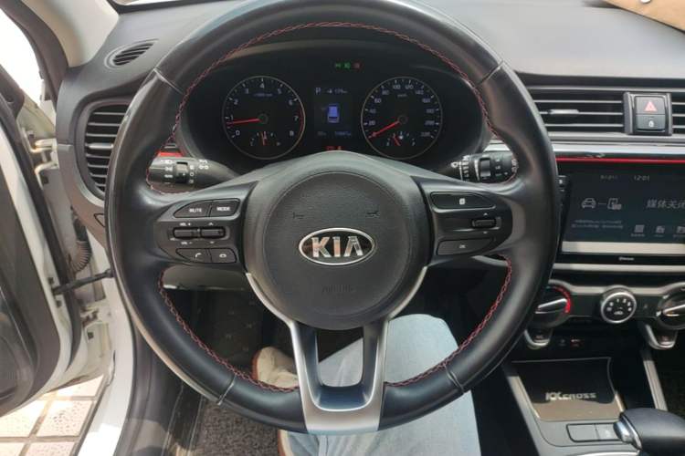 Used Kia KX Cross 2018 1.6L Automatic Dynamic Sunroof Version Steering Wheel