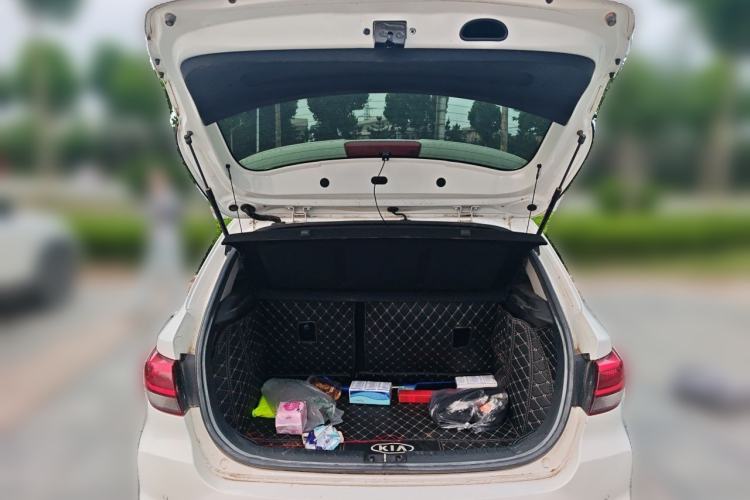Used Kia KX Cross 2018 1.6L Automatic Dynamic Sunroof Version Trunk