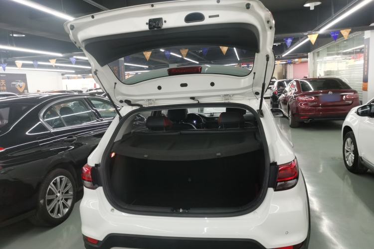 Used Kia KX Cross 2018 1.6L Automatic Dynamic Sunroof Version Trunk