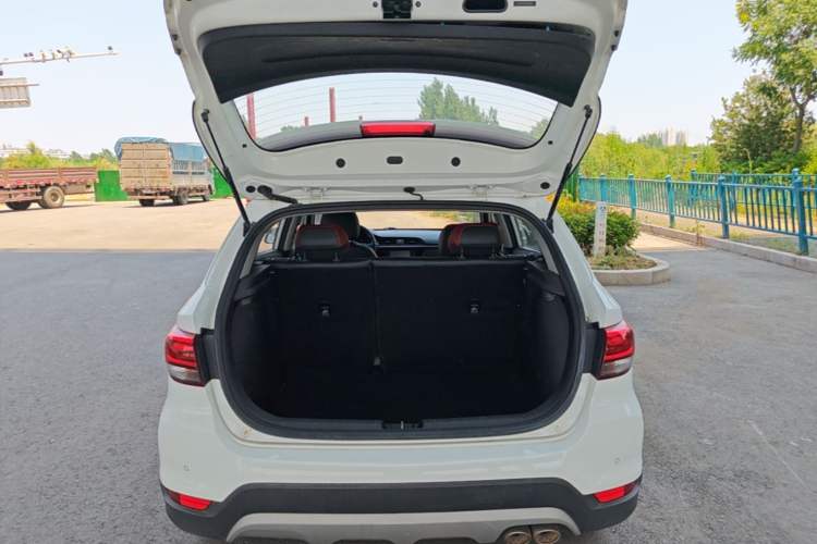 Used Kia KX Cross 2018 1.6L Automatic Dynamic Sunroof Version Trunk