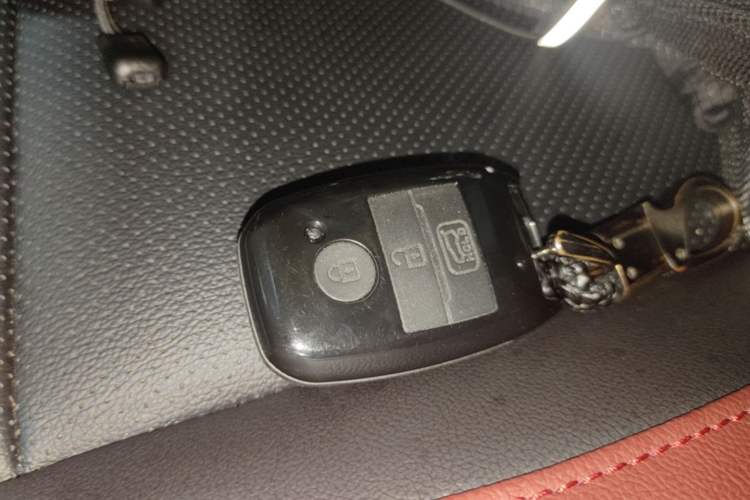 Used Kia KX Cross 2018 1.6L Automatic Dynamic Sunroof Version Vehicle Key