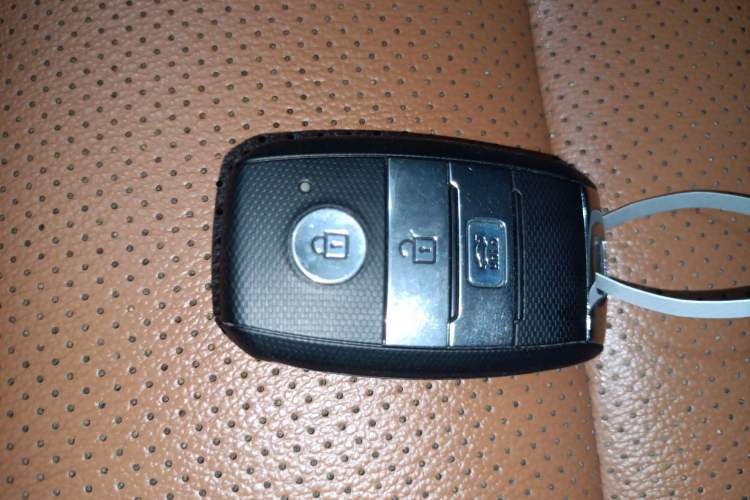 Used Kia KX Cross 2018 1.6L Automatic Dynamic Sunroof Version Vehicle Key