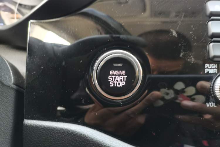 Used Kia KX Cross 2018 1.6L Automatic Dynamic Sunroof Version Vehicle Key