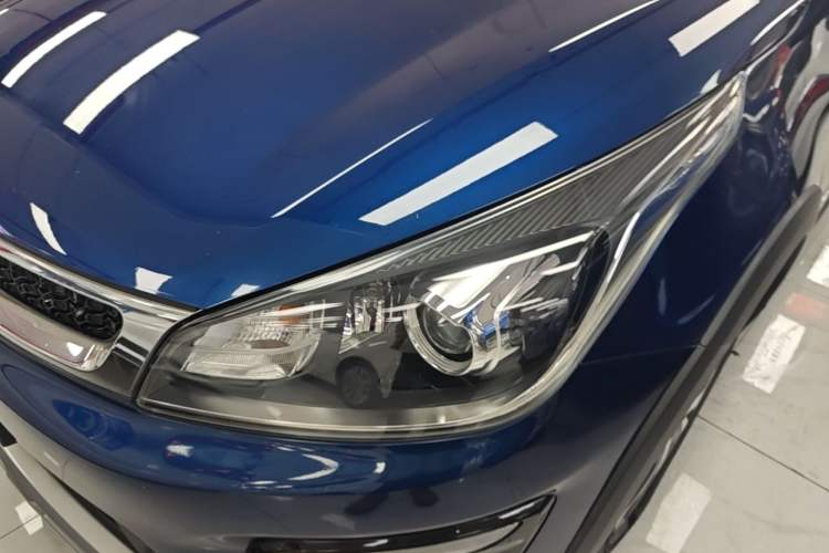 Used Kia KX Cross 2019 1.6L Automatic Dynamic Sunroof Version China VI Left Front Headlight