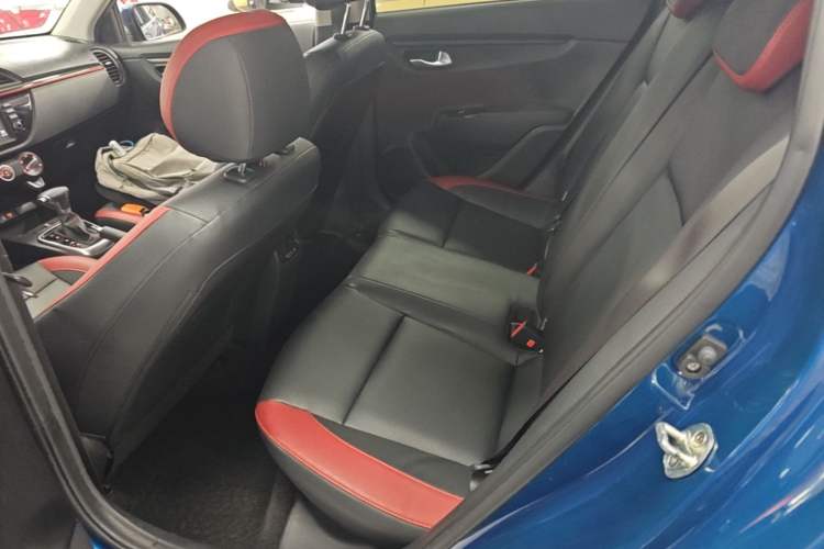 Used Kia KX Cross 2019 1.6L Automatic Dynamic Sunroof Version China VI Left Rear Seat