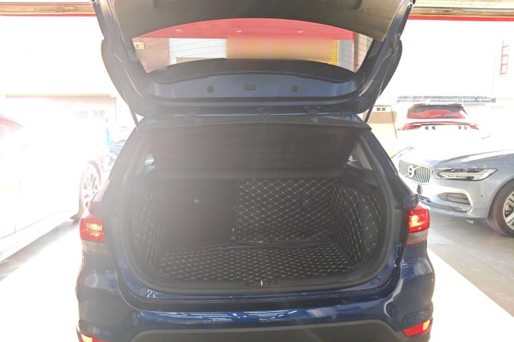 Used Kia KX Cross 2019 1.6L Automatic Dynamic Sunroof Version China VI Trunk