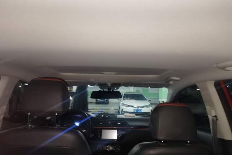 Used Kia KX Cross 2019 1.6L Automatic Dynamic Sunroof Version China VI Headliner