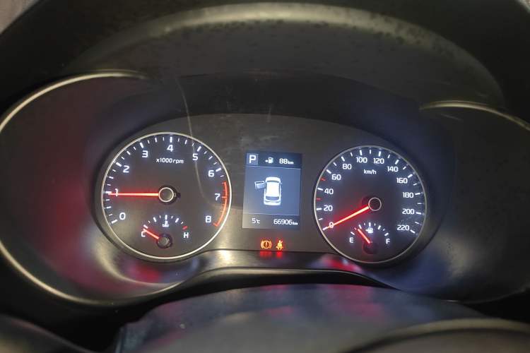Used Kia KX Cross 2019 1.6L Automatic Dynamic Sunroof Version China VI Instrument Cluster