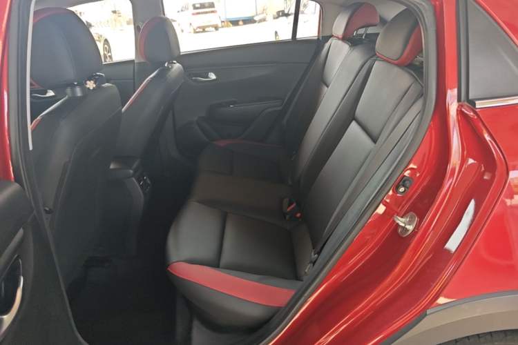 Used Kia KX Cross 2019 1.6L Automatic Dynamic Sunroof Version China VI Left Rear Seat