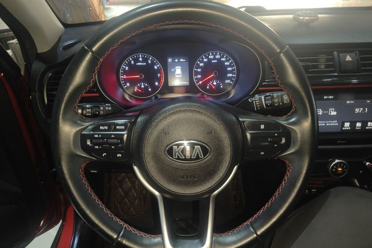 Used Kia KX Cross 2019 1.6L Automatic Dynamic Sunroof Version China VI Steering Wheel