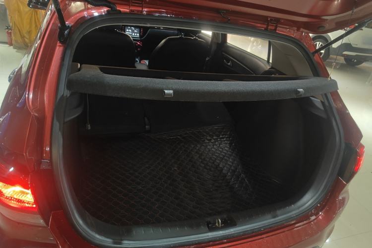 Used Kia KX Cross 2019 1.6L Automatic Dynamic Sunroof Version China VI Trunk