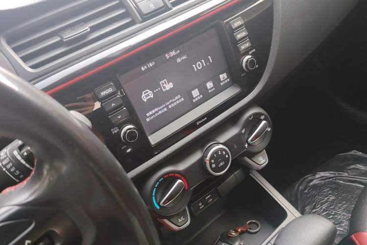 Used Kia KX Cross 2019 1.6L Automatic Dynamic Sunroof Version China VI Audio And AC Panel
