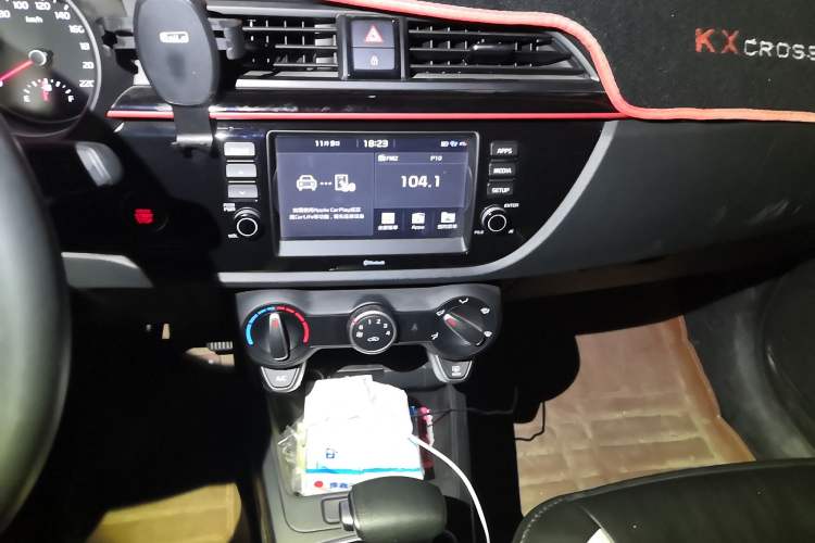 Used Kia KX Cross 2019 1.6L Automatic Dynamic Sunroof Version China VI Audio And AC Panel