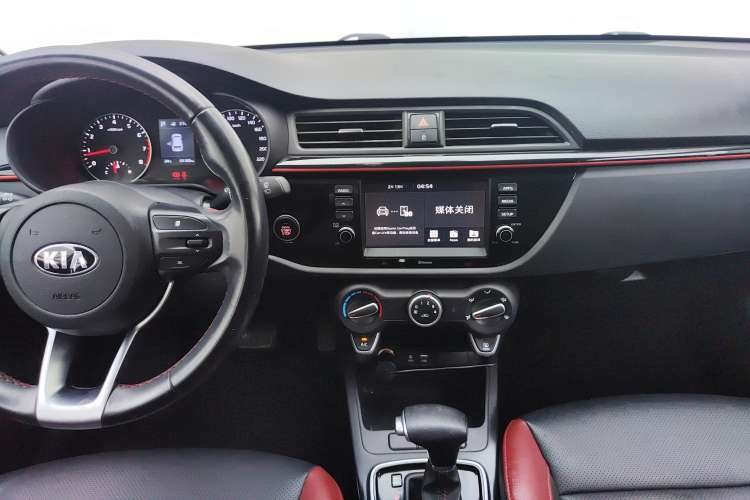 Used Kia KX Cross 2019 1.6L Automatic Dynamic Sunroof Version China VI Audio And AC Panel