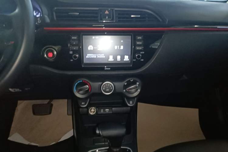 Used Kia KX Cross 2019 1.6L Automatic Dynamic Sunroof Version China VI Audio And AC Panel