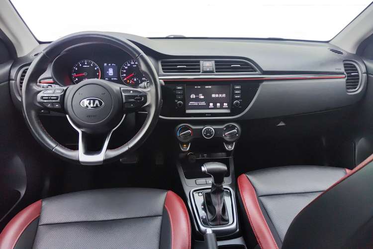 Used Kia KX Cross 2019 1.6L Automatic Dynamic Sunroof Version China VI Center Console