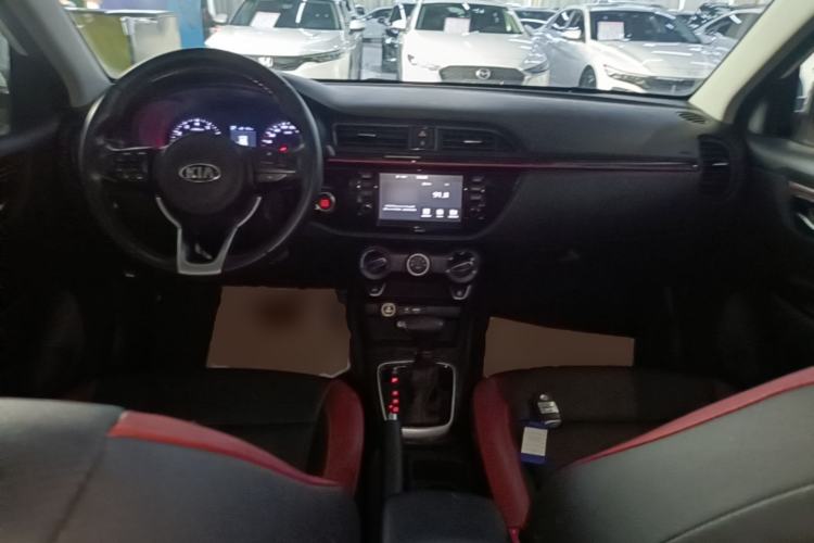 Used Kia KX Cross 2019 1.6L Automatic Dynamic Sunroof Version China VI Center Console