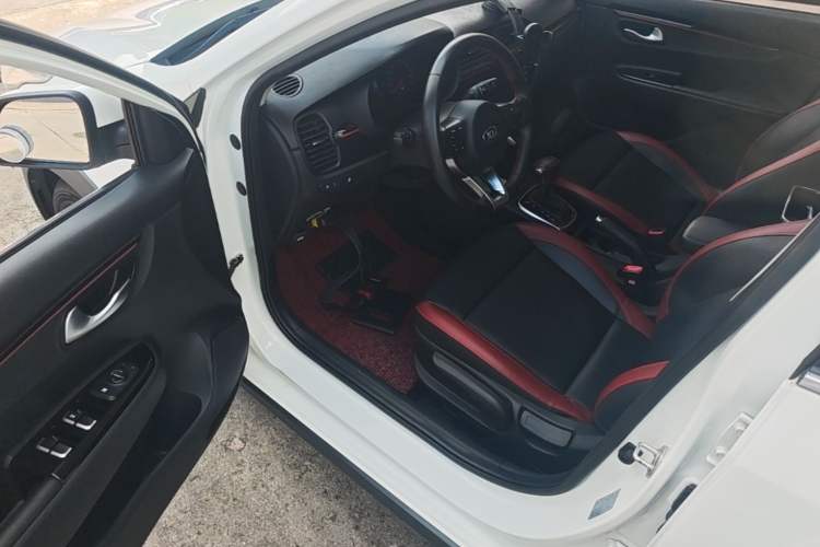Used Kia KX Cross 2019 1.6L Automatic Dynamic Sunroof Version China VI Driver Seat
