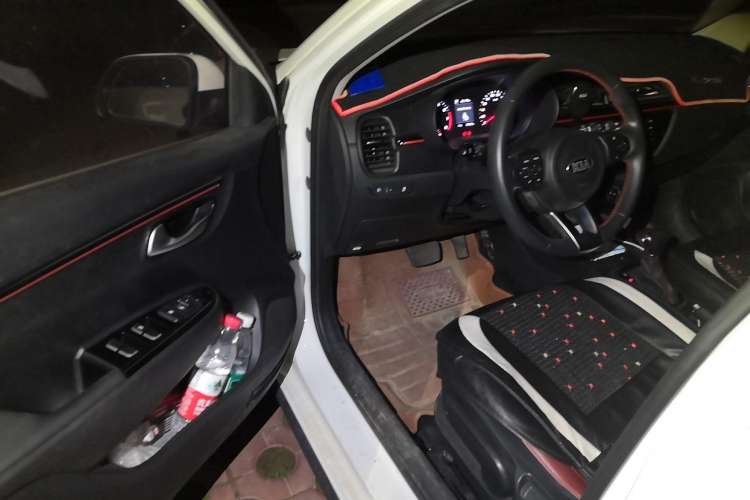 Used Kia KX Cross 2019 1.6L Automatic Dynamic Sunroof Version China VI Driver Seat