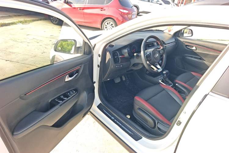Used Kia KX Cross 2019 1.6L Automatic Dynamic Sunroof Version China VI Driver Seat