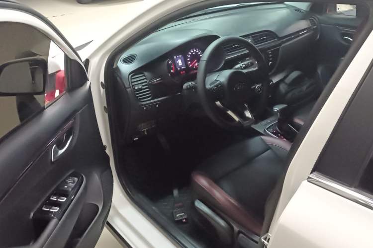 Used Kia KX Cross 2019 1.6L Automatic Dynamic Sunroof Version China VI Driver Seat