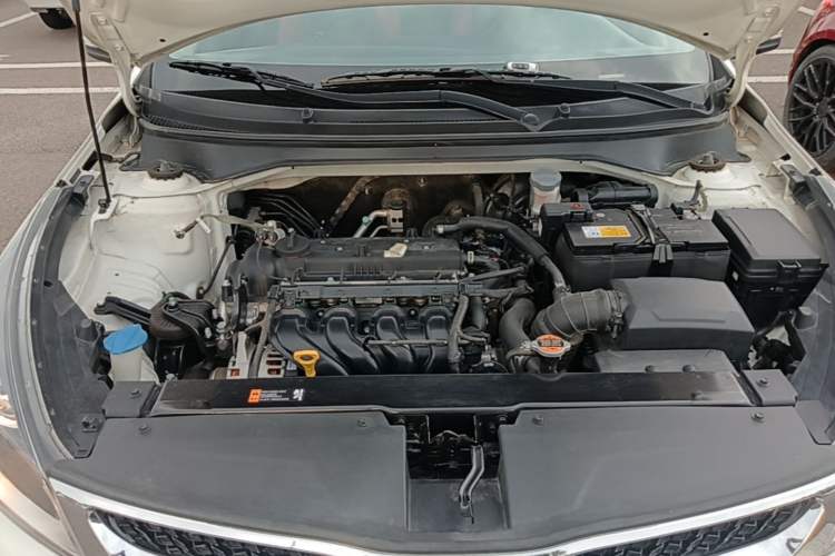 Used Kia KX Cross 2019 1.6L Automatic Dynamic Sunroof Version China VI Engine Bay