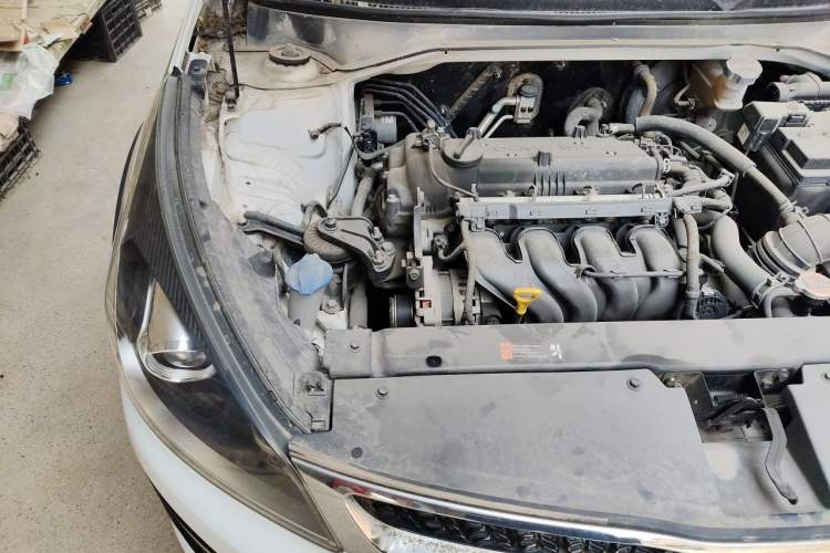 Used Kia KX Cross 2019 1.6L Automatic Dynamic Sunroof Version China VI Engine Bay Right