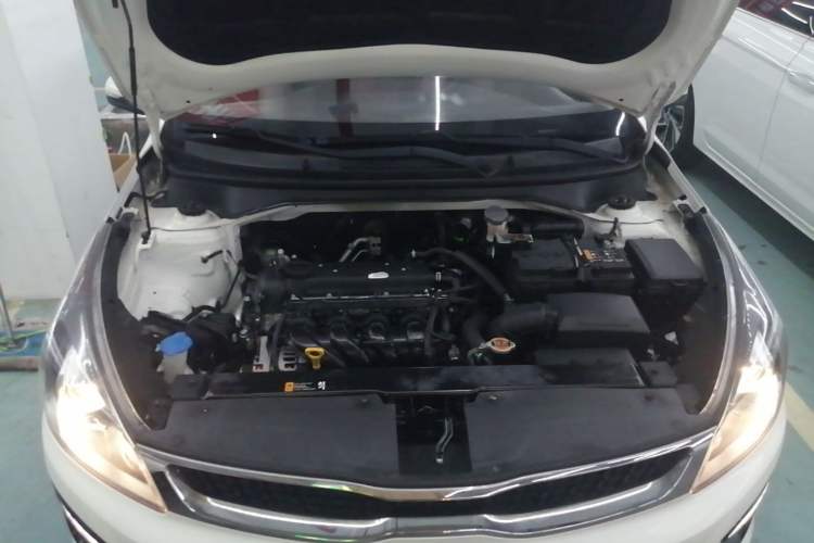 Used Kia KX Cross 2019 1.6L Automatic Dynamic Sunroof Version China VI Engine Bay