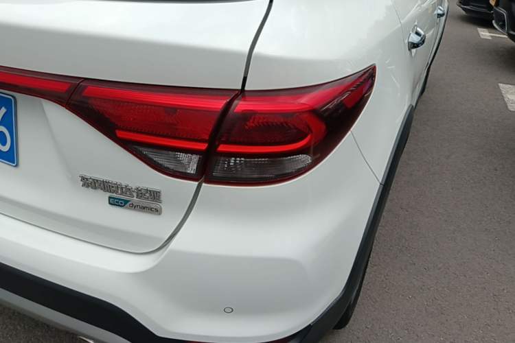 Used Kia KX Cross 2019 1.6L Automatic Dynamic Sunroof Version China VI Exterior 3
