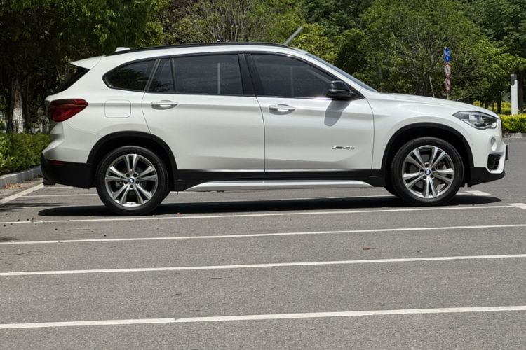 Used Kia KX Cross 2019 1.6L Automatic Dynamic Sunroof Version China VI Exterior 4