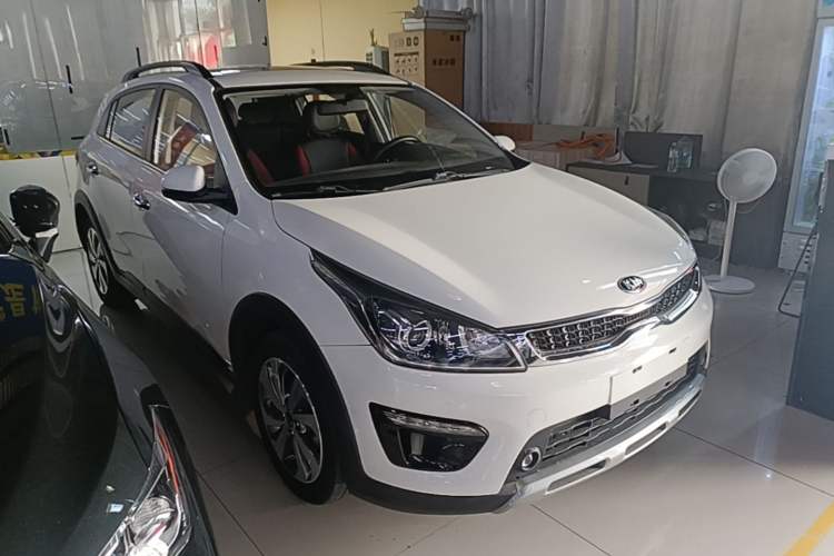 Used Kia KX Cross 2019 1.6L Automatic Dynamic Sunroof Version China VI Front Right 45 Deg