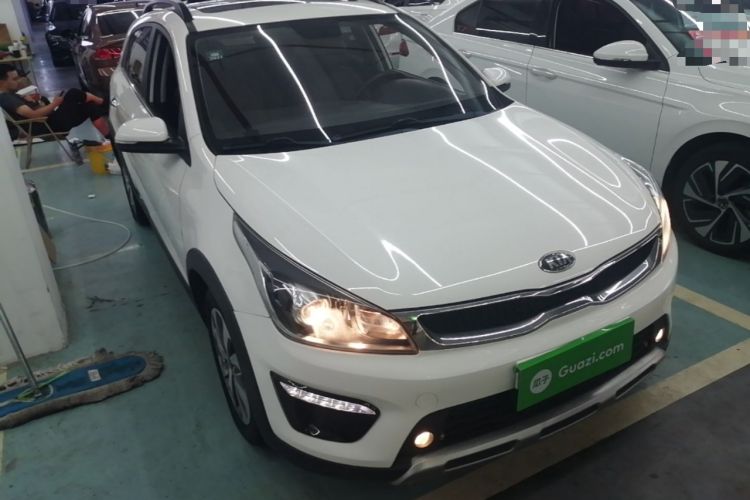 Used Kia KX Cross 2019 1.6L Automatic Dynamic Sunroof Version China VI Front Right 45 Deg