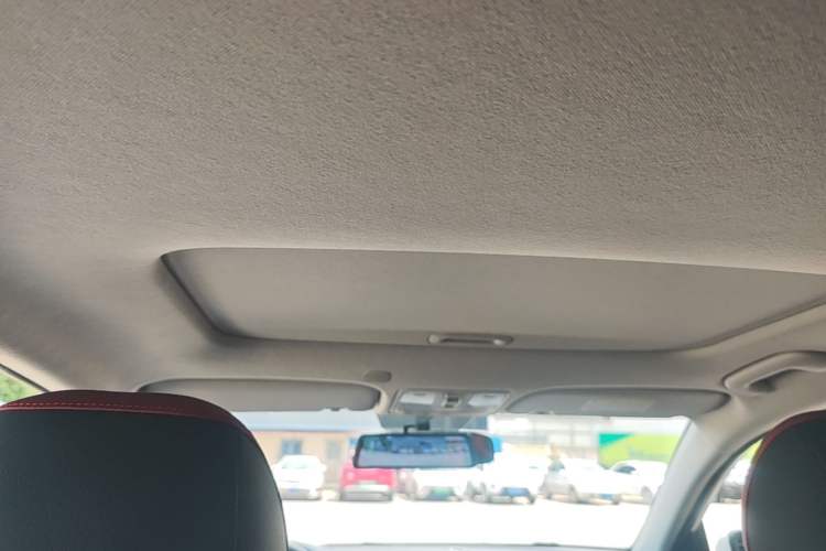 Used Kia KX Cross 2019 1.6L Automatic Dynamic Sunroof Version China VI Headliner