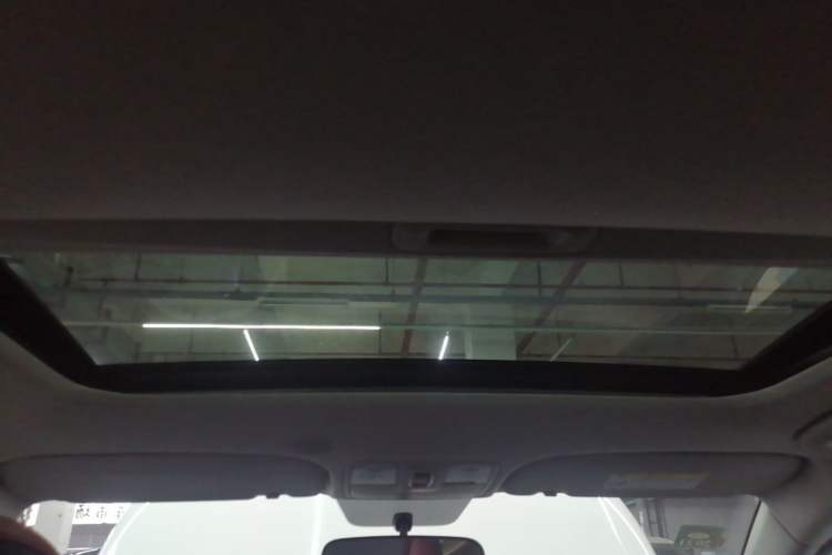 Used Kia KX Cross 2019 1.6L Automatic Dynamic Sunroof Version China VI Headliner