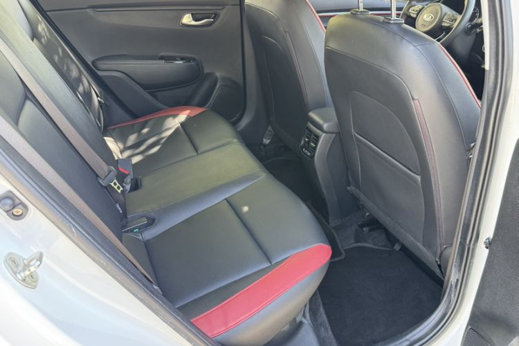 Used Kia KX Cross 2019 1.6L Automatic Dynamic Sunroof Version China VI Interior 5
