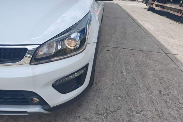Used Kia KX Cross 2019 1.6L Automatic Dynamic Sunroof Version China VI Left Front Headlight