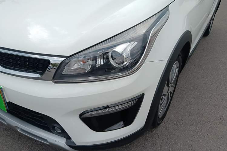 Used Kia KX Cross 2019 1.6L Automatic Dynamic Sunroof Version China VI Left Front Headlight