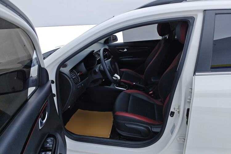 Used Kia KX Cross 2019 1.6L Automatic Dynamic Sunroof Version China VI Left Front Seat