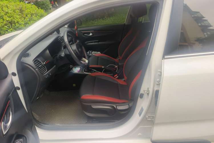Used Kia KX Cross 2019 1.6L Automatic Dynamic Sunroof Version China VI Left Front Seat
