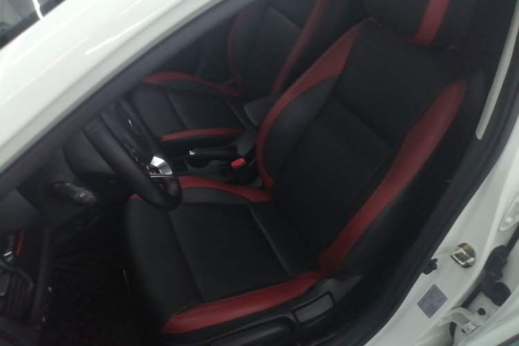 Used Kia KX Cross 2019 1.6L Automatic Dynamic Sunroof Version China VI Left Front Seat