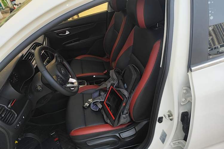Used Kia KX Cross 2019 1.6L Automatic Dynamic Sunroof Version China VI Left Front Seat