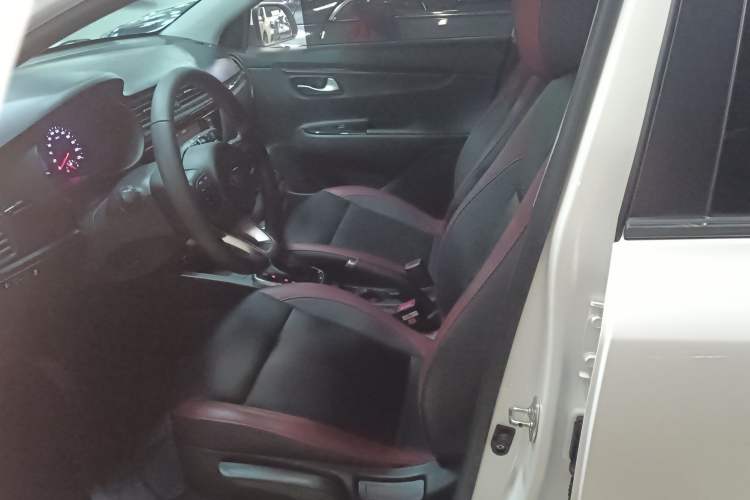 Used Kia KX Cross 2019 1.6L Automatic Dynamic Sunroof Version China VI Left Front Seat
