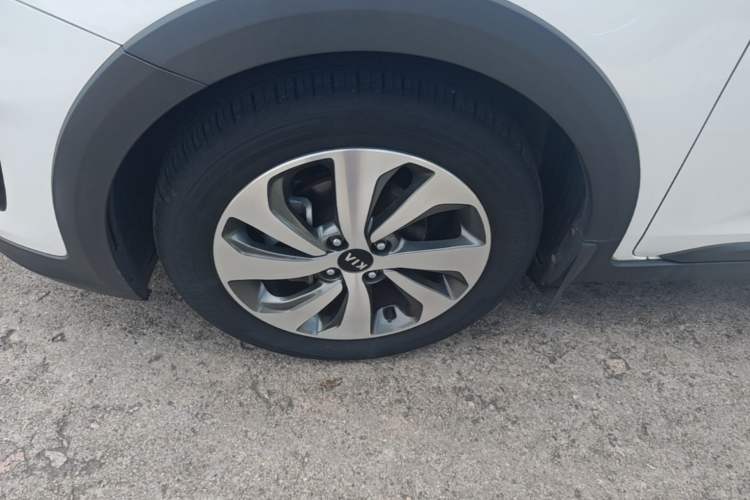 Used Kia KX Cross 2019 1.6L Automatic Dynamic Sunroof Version China VI Left Front Wheel Hub