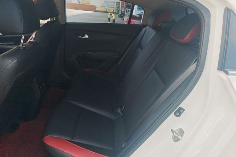 Used Kia KX Cross 2019 1.6L Automatic Dynamic Sunroof Version China VI Left Rear Seat