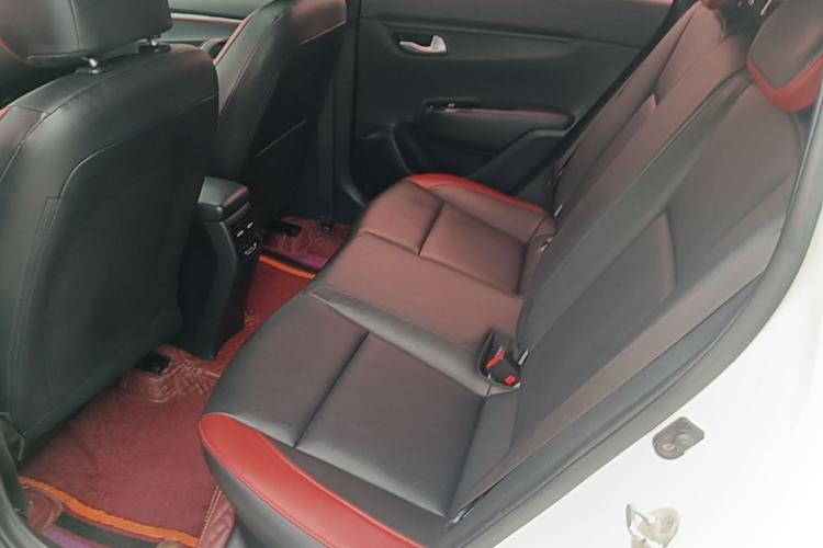 Used Kia KX Cross 2019 1.6L Automatic Dynamic Sunroof Version China VI Left Rear Seat