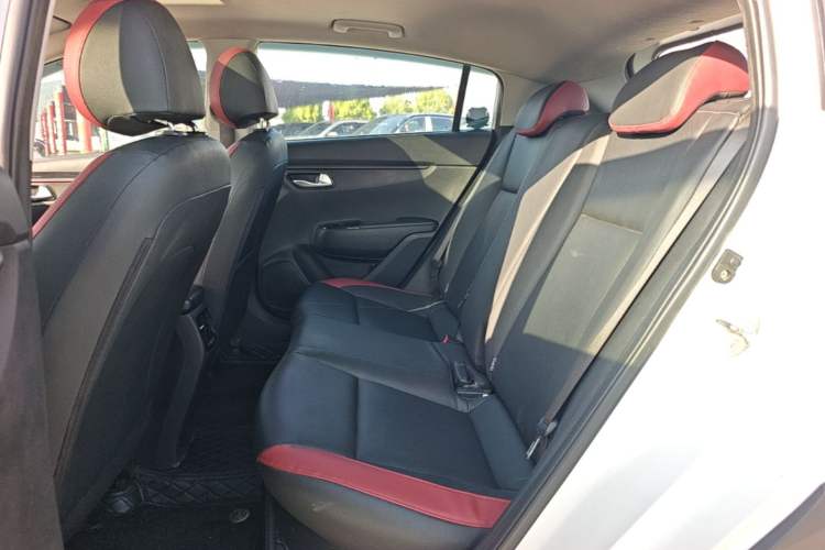 Used Kia KX Cross 2019 1.6L Automatic Dynamic Sunroof Version China VI Left Rear Seat